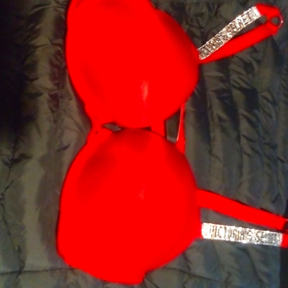 Victoria's secret shine strap bra size 38d